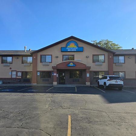 Antelope Inn & Suites Клирфилд Экстерьер фото