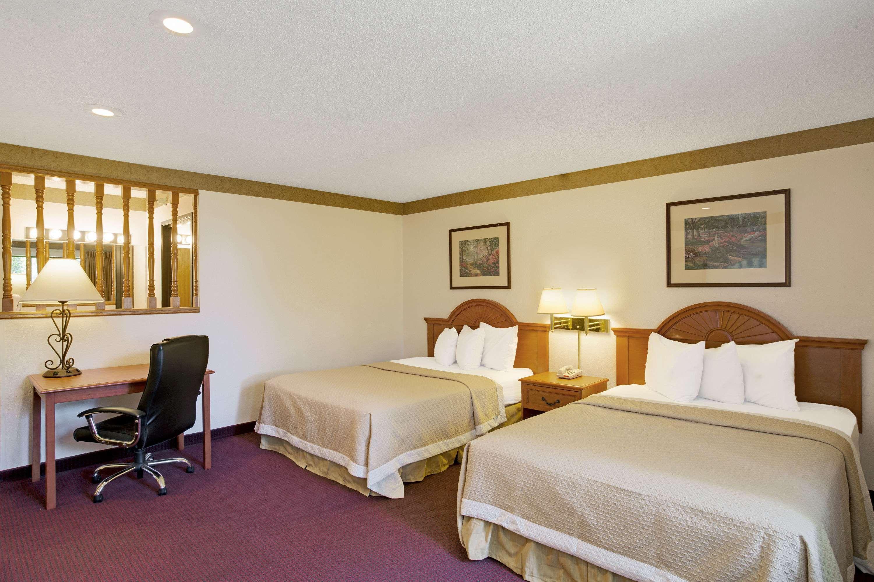 Antelope Inn & Suites Клирфилд Экстерьер фото