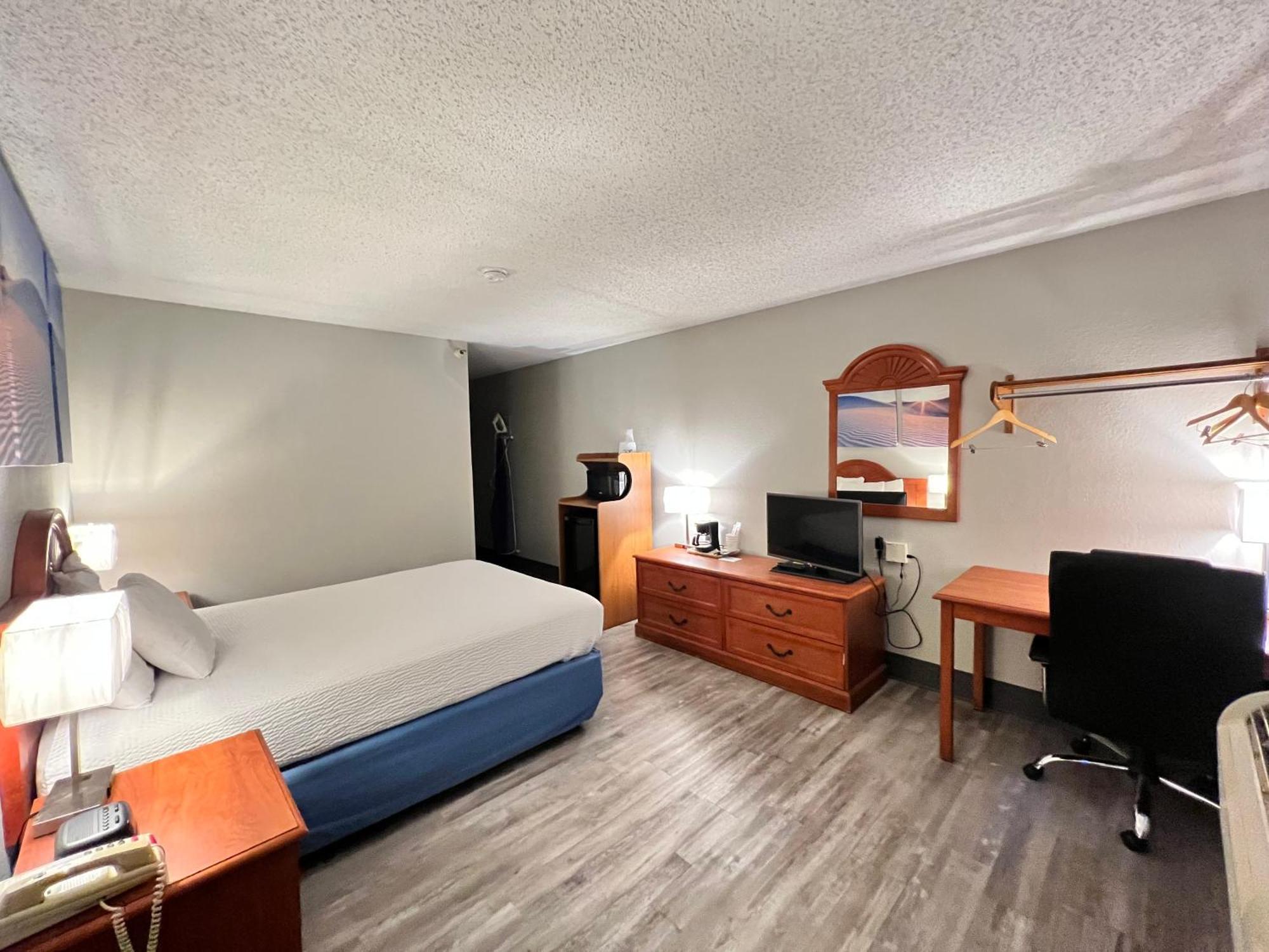 Antelope Inn & Suites Клирфилд Экстерьер фото